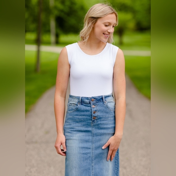 NWT INHERIT CLOTHING COMPANY JESSA VINTAGE WASH BUTTON FRONT LONG DENIM SKIRT - Picture 4 of 5